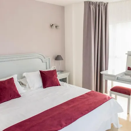 Villa Adeje Sleeps 8 With Pool *