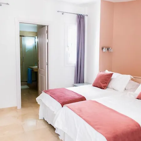 Adeje Sleeps 8 With Pool Villa Costa Adeje (Tenerife)